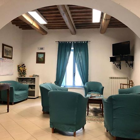 Hotel Residenza Pitigliano Gens Petilia - Nuova Gestione Exterior foto