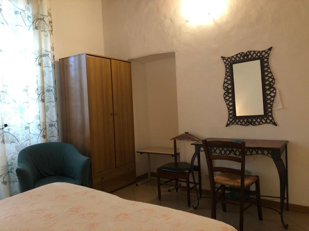 Hotel Residenza Pitigliano Gens Petilia - Nuova Gestione Exterior foto