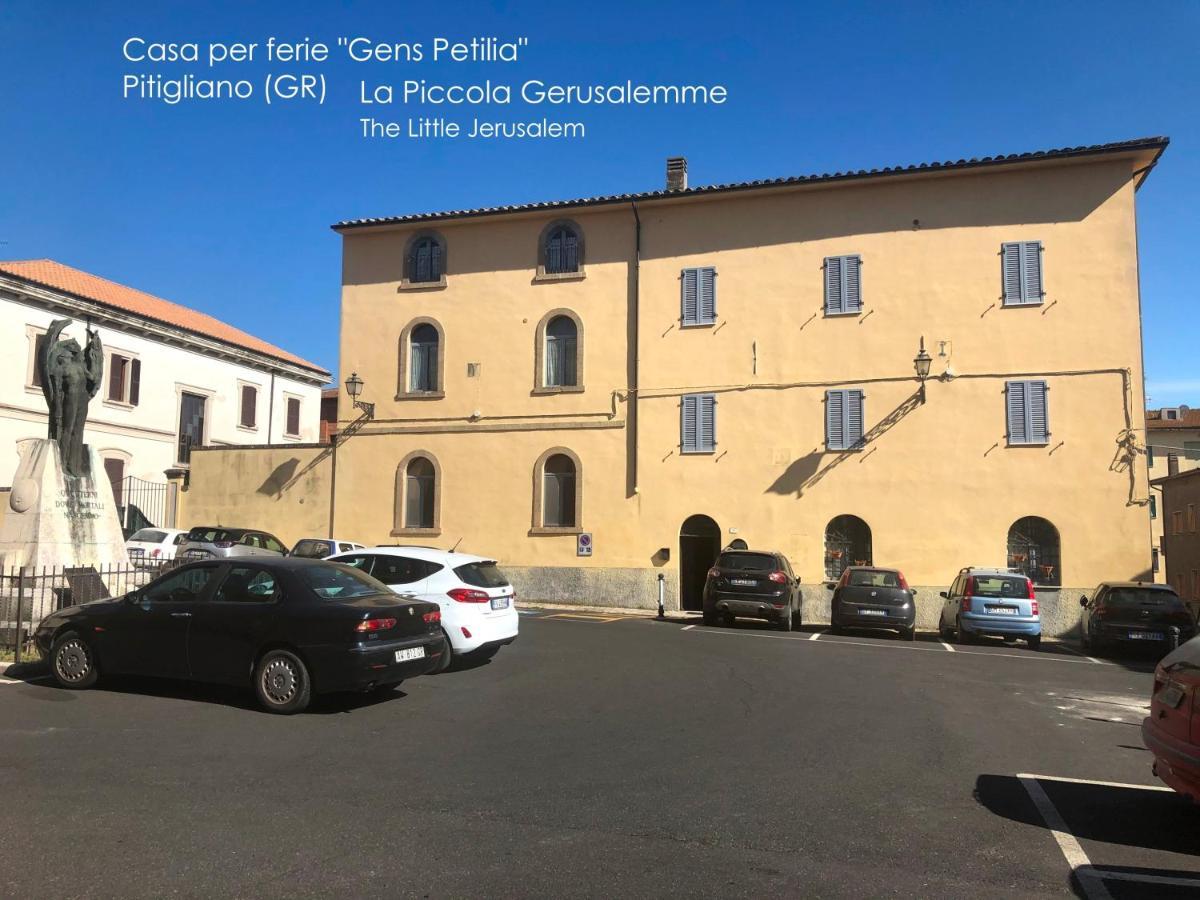 Hotel Residenza Pitigliano Gens Petilia - Nuova Gestione Exterior foto