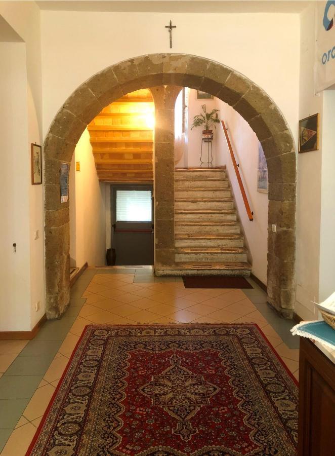 Hotel Residenza Pitigliano Gens Petilia - Nuova Gestione Exterior foto