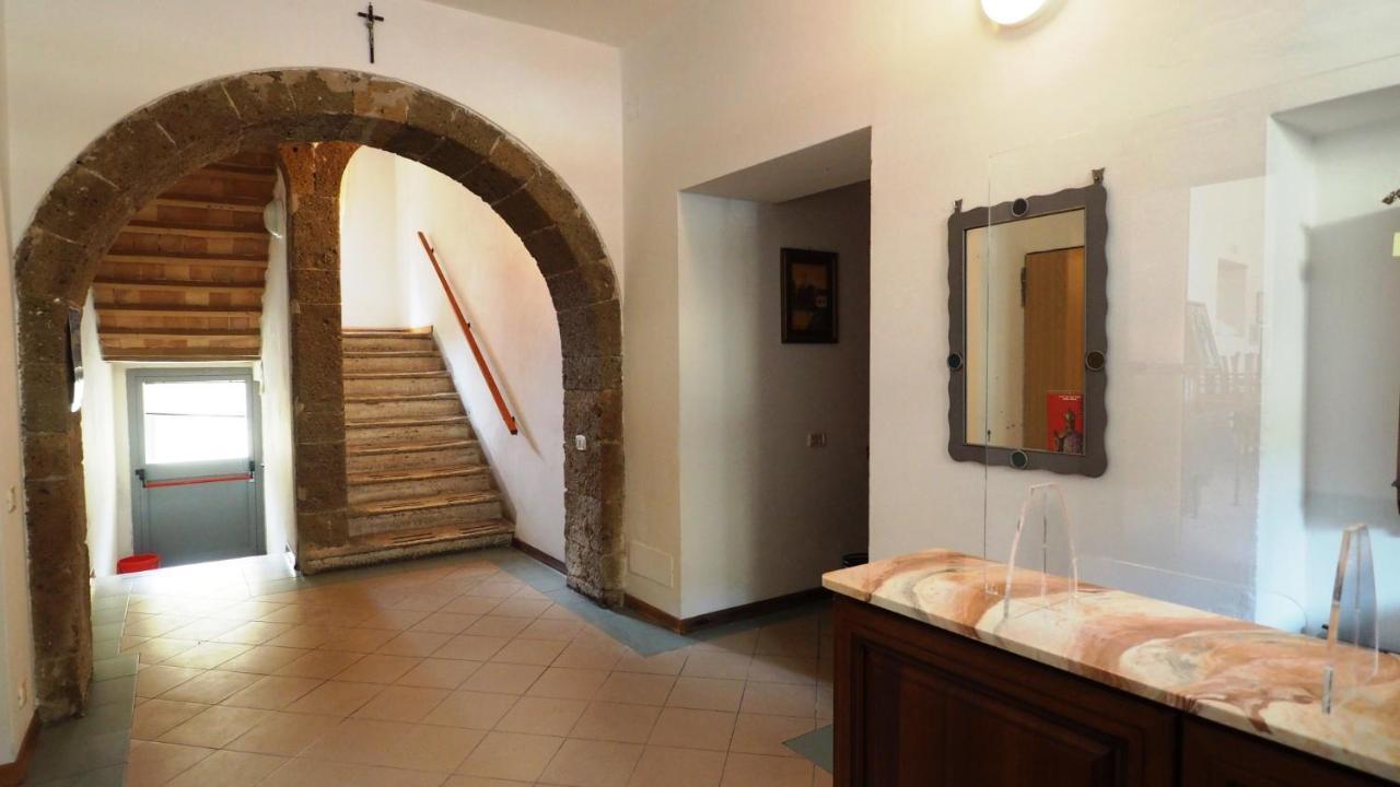 Hotel Residenza Pitigliano Gens Petilia - Nuova Gestione Exterior foto