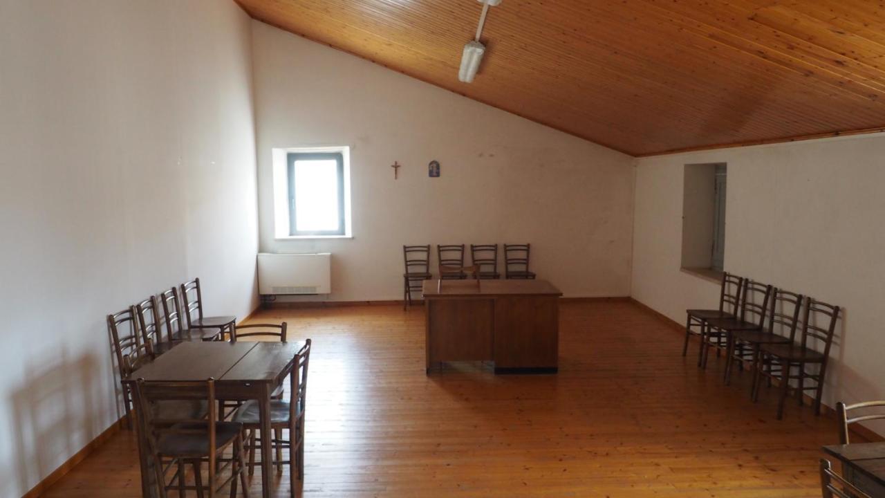 Hotel Residenza Pitigliano Gens Petilia - Nuova Gestione Exterior foto