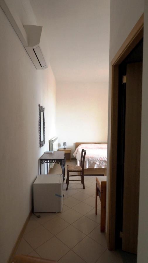 Hotel Residenza Pitigliano Gens Petilia - Nuova Gestione Exterior foto